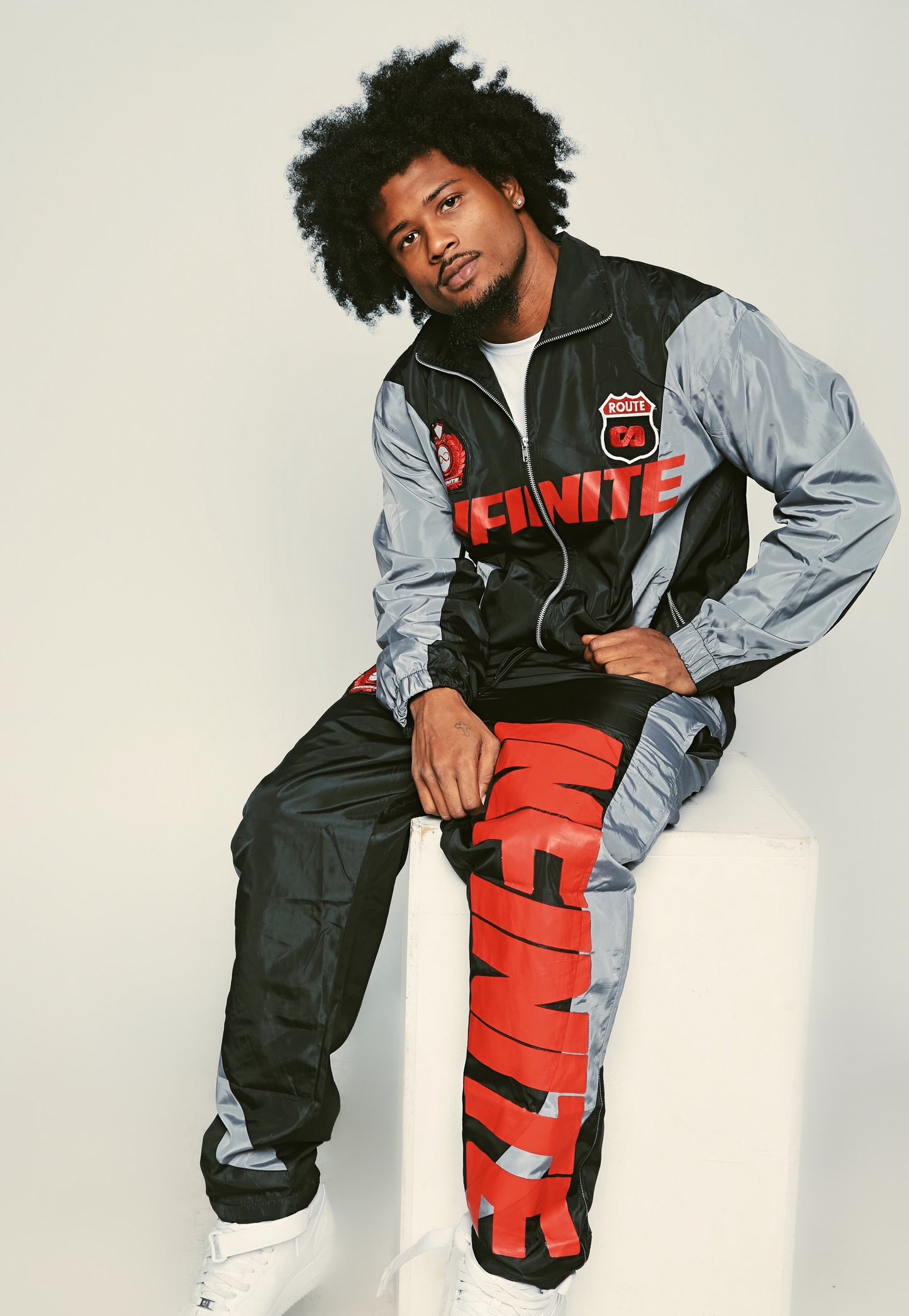 INFINITE RACING SET (RED)